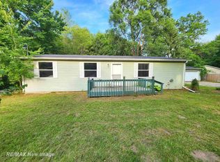 7085 S Raucholz Rd, Saint Charles, MI 48655
