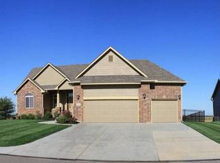 3207 N Covington St, Wichita, KS 67205