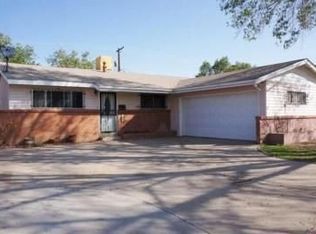 1137 Glorieta St NE, Albuquerque, NM 87112
