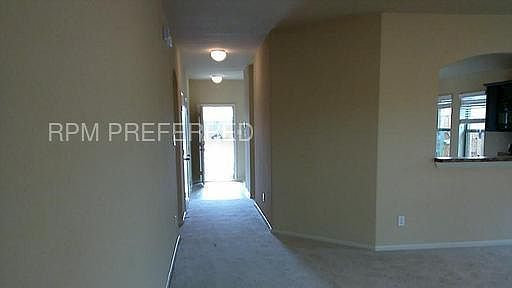 3rd image of 626 27th Ave N