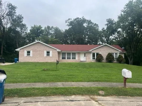 6 Barley Dr, Troy, IL 62294