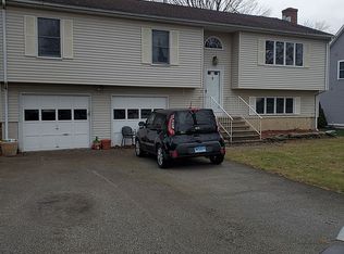 10 Coe Ln, Ansonia, CT 06401