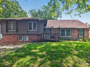 10421 College Ave, Kansas City, MO 64137