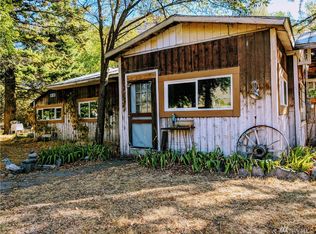 2 Pleasant Valley Rd, Okanogan, WA 98840