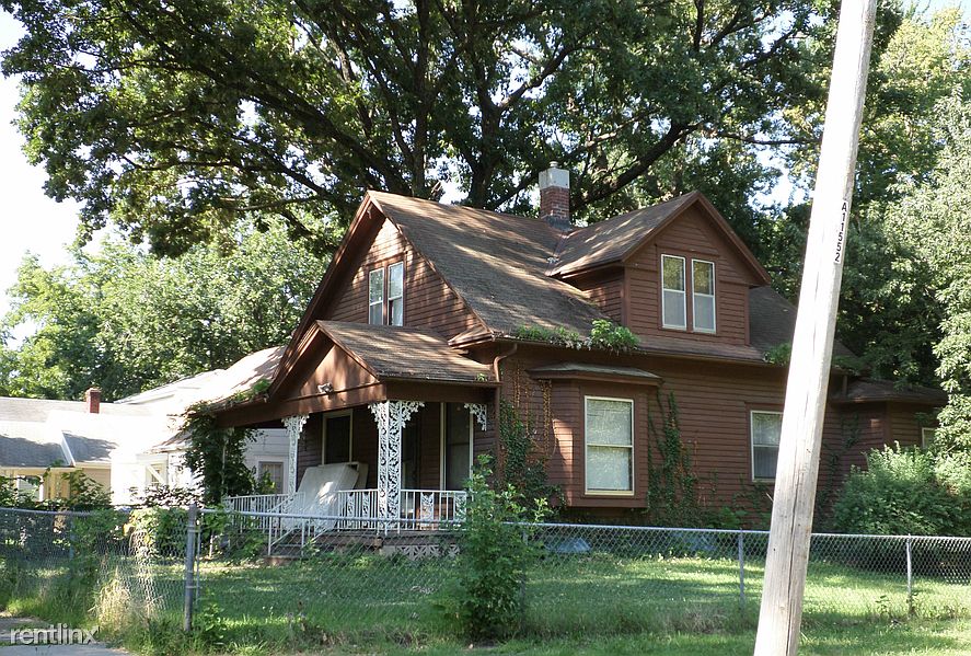 1151 SW Medford