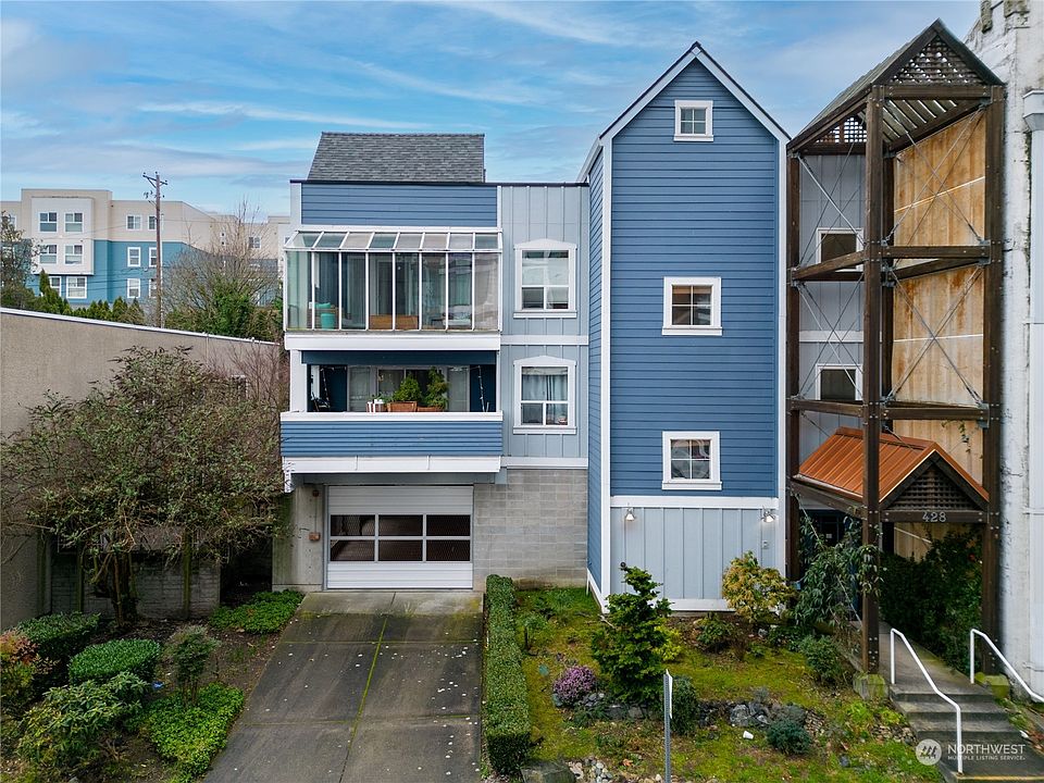 1st image of 428 St Helens Avenue #B
