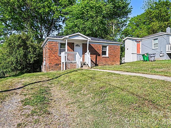 5th image of 2604 Booker Ave
