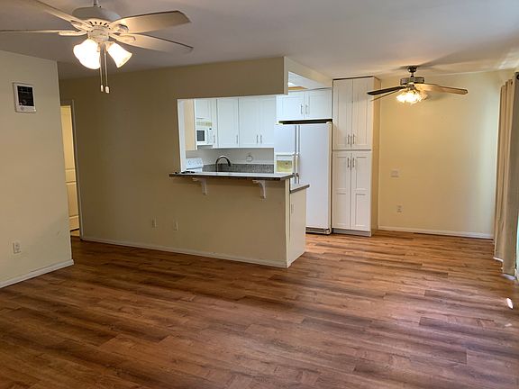 5th image of 2911 C St Unit 92