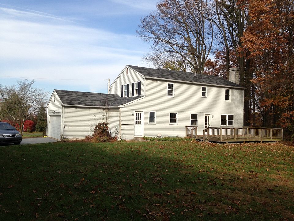 2nd image of 150 Woodland Dr