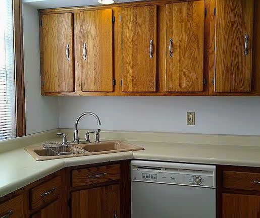 4th image of 5353 N Lynch Ave