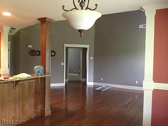 2nd image of 3338 Willow Lake Cir