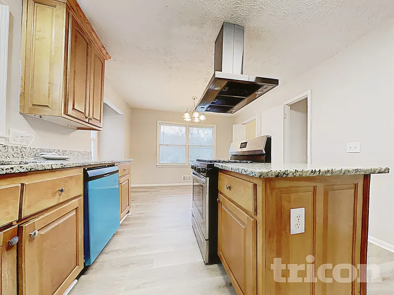 546 Candlewick Ln NW — Photo 6