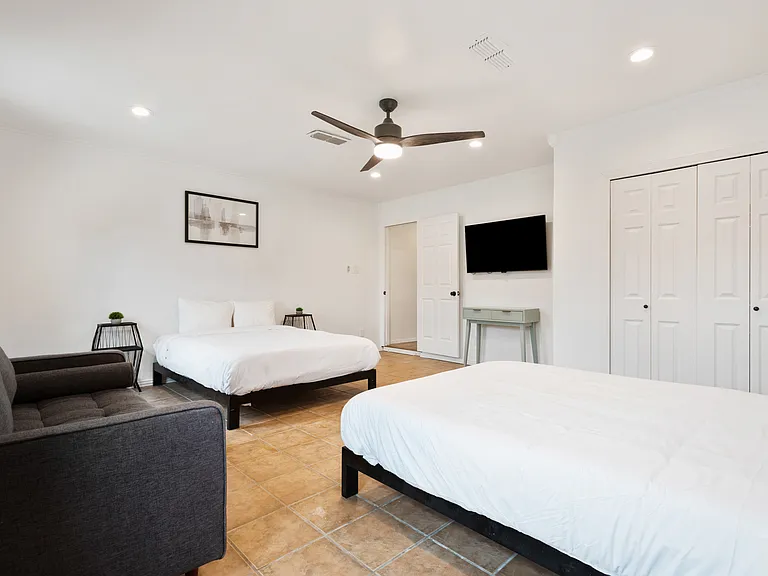 1005 Speer Ln — Photo 19