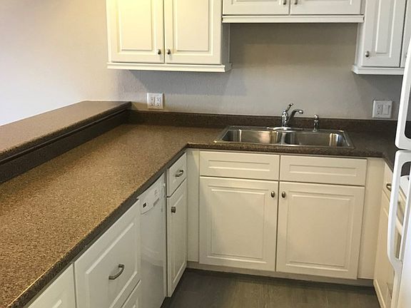4th image of 401 Island Ave #71