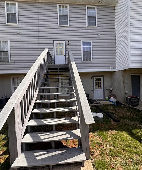 1048 Bridge Ave — Photo 17
