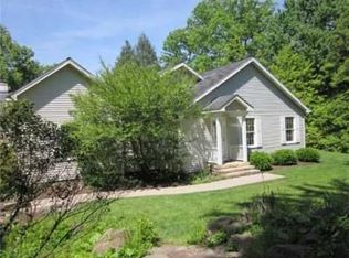 701 Myrtle Rd, Charleston, WV 25314