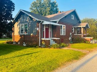 202 E 10th St, Danville, IL 61832