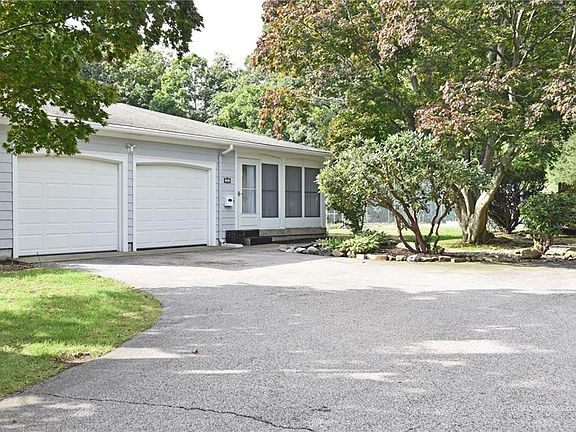 2nd image of 151 Tanglewood Dr