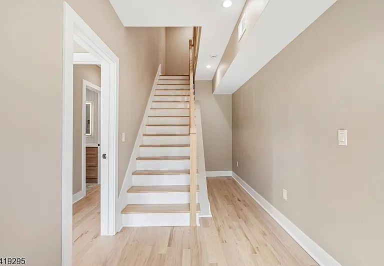 49 Park Ave #2 — Photo 10