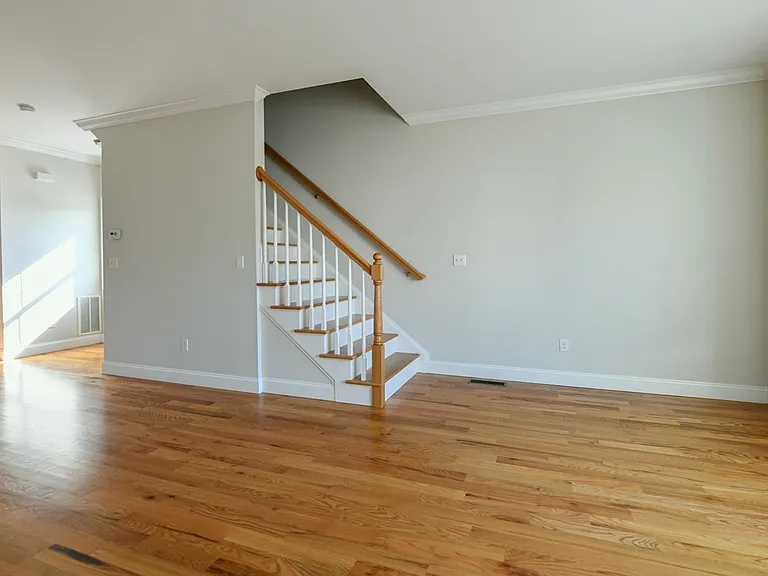446 New Haven Ave #A — Photo 11