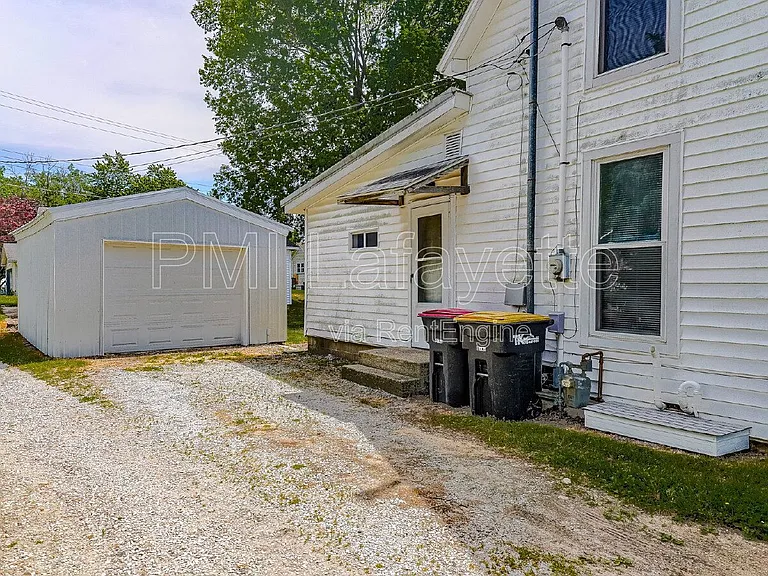 709 N Union St — Photo 23