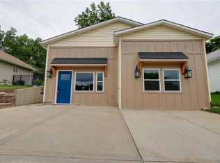 11420 E Simpson Ave, Independence, MO 64054