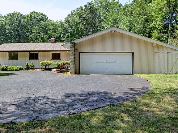 3rd image of 31574 Anna Ln
