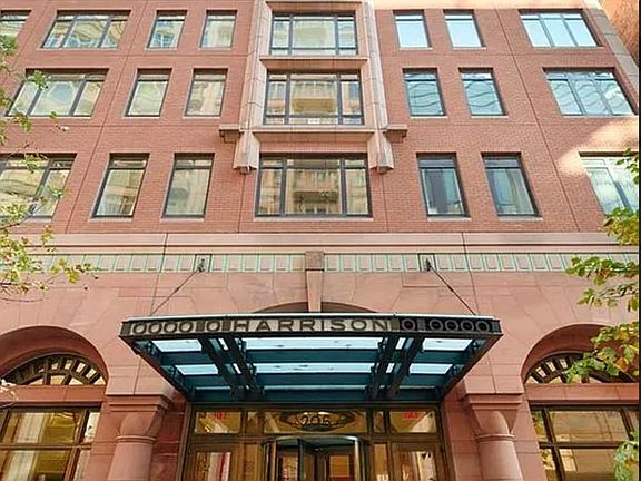 3rd image of 205 W 76th St APT 5C