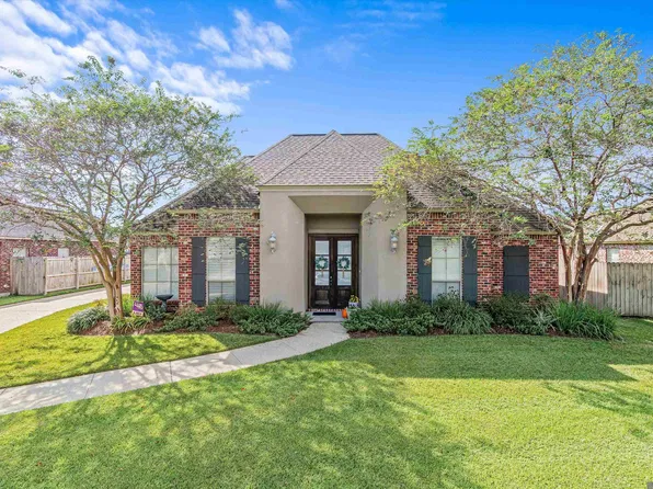13163 Dutchtown Lakes Dr, Geismar, LA 70734