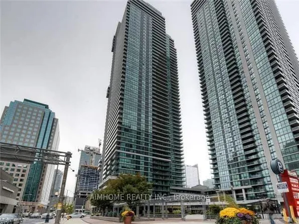 16 Harbour St #3509, Toronto, ON M5J 2Z7