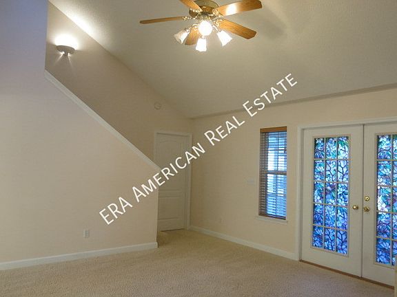 5th image of 1473 Travers Ct