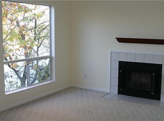 3rd image of 1024 1st Ave N