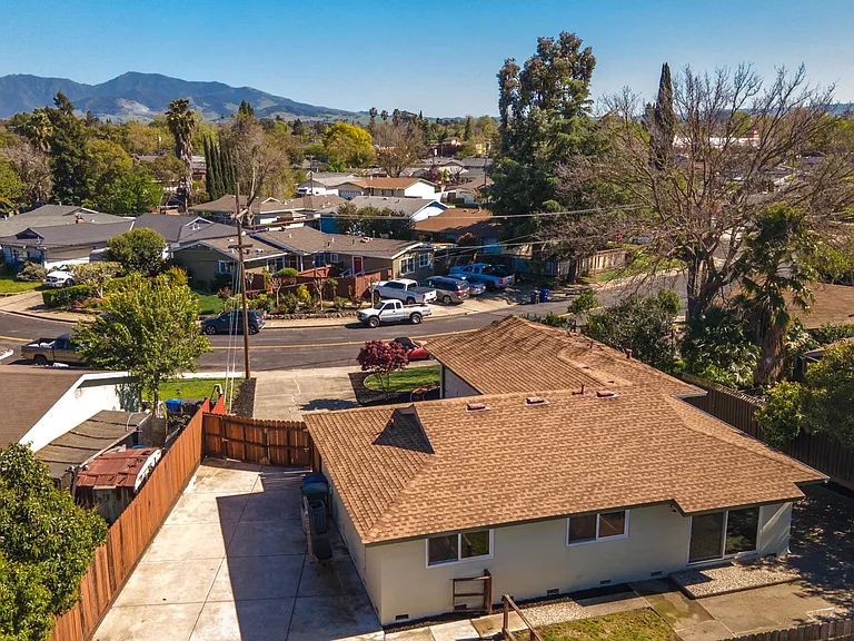 3465 Tanager Cir — Photo 23