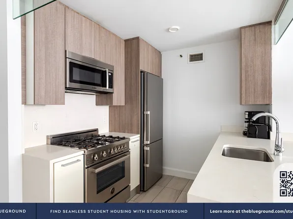 311 West 50th Street image 8 of 16