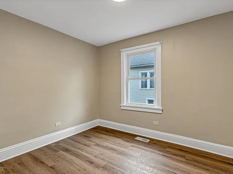 4618 N Avers Ave #1 — Photo 6