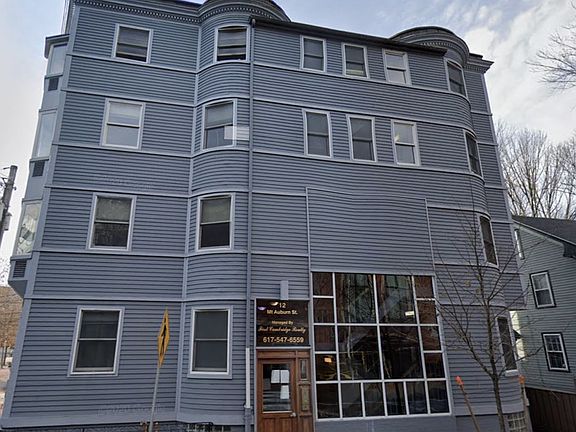 mt auburn exterior