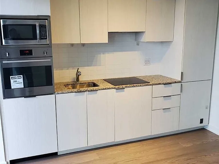 11 Wellesley St W #3910 — Photo 4