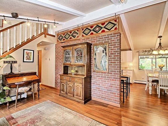 3rd image of 3028 Cline Ct