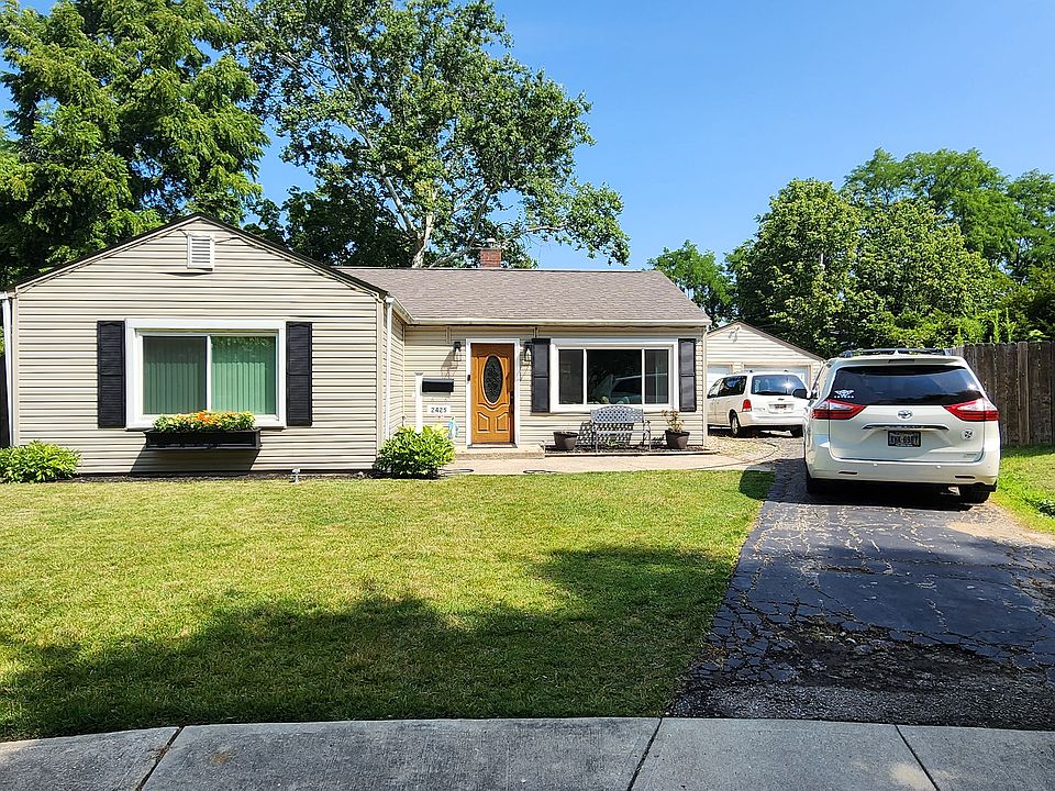 1st image of 2425 Findlater Ct