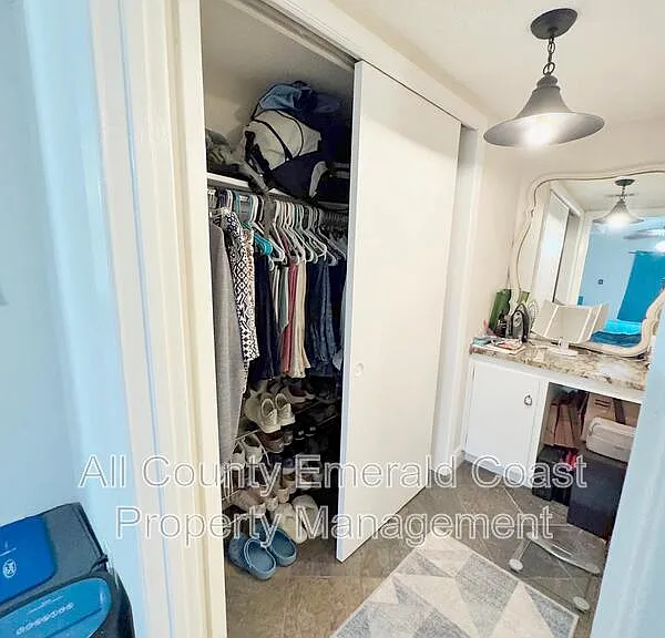 105 Country Club Dr — Photo 16