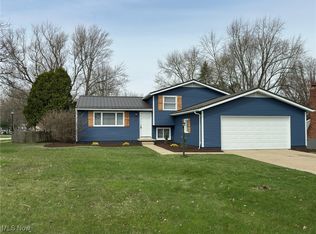 1675 Belfair Dr, Twinsburg, OH 44087