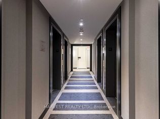 30 Roehampton Ave #1804, Toronto, ON M4P0B9