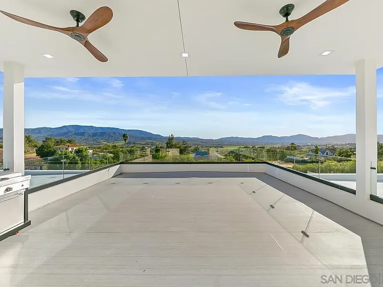41955 Altanos Rd — Photo 30