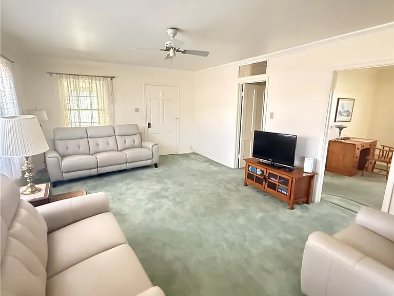 504 Cherry St — Photo 36