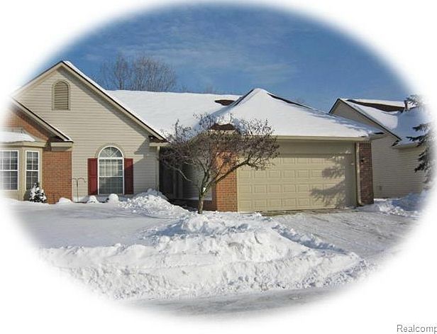 1st image of 400 Mulberry Dr #1