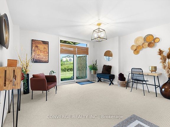 5th image of 35 Midhurst Hts #36