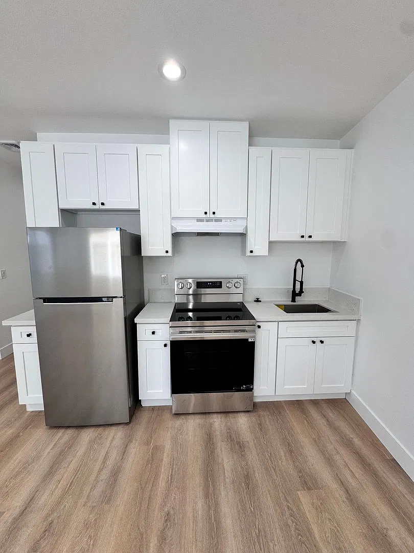 5201 E Anaheim Rd. — Photo 4