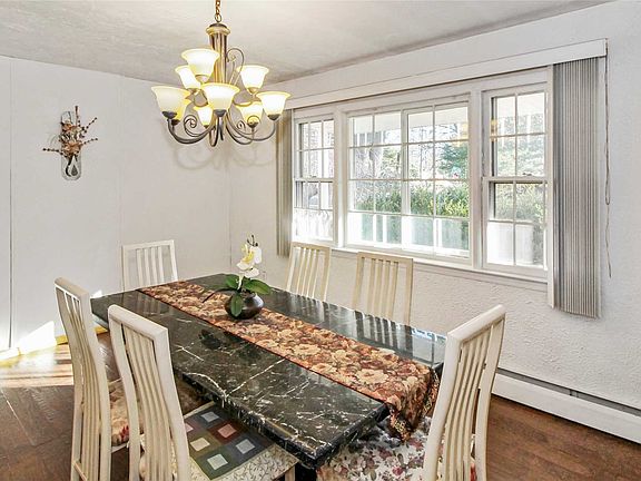 5th image of 33 Standish Pl