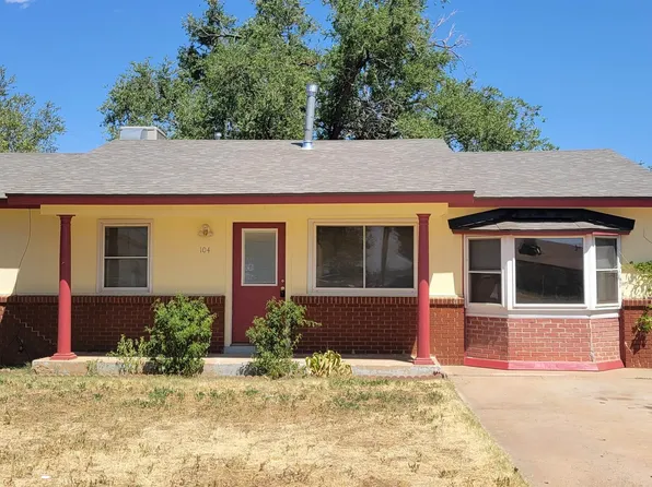 104 Lockwood Dr, Clovis, NM 88101