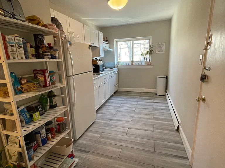 63 Selkirk Rd #4 — Photo 18